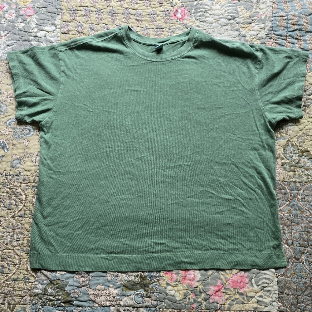 Old Navy Boxy Tee Women's Size Large (12-14)